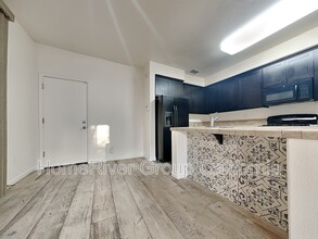 4138 Sally Ride Way in Sacramento, CA - Building Photo - Building Photo