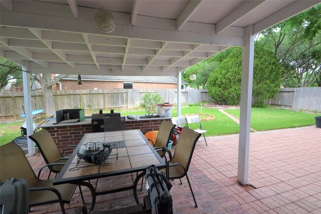 property at 12110 Laurel Ct
