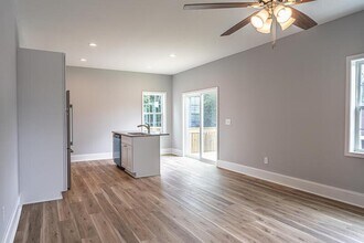 1060 W New York Ave in Southern Pines, NC - Building Photo - Building Photo