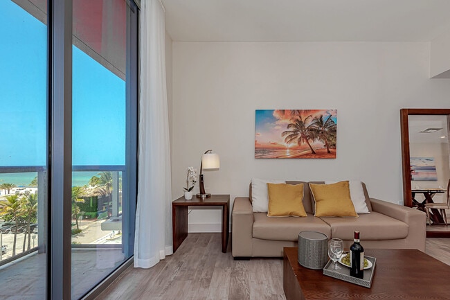 777 N Ocean Dr