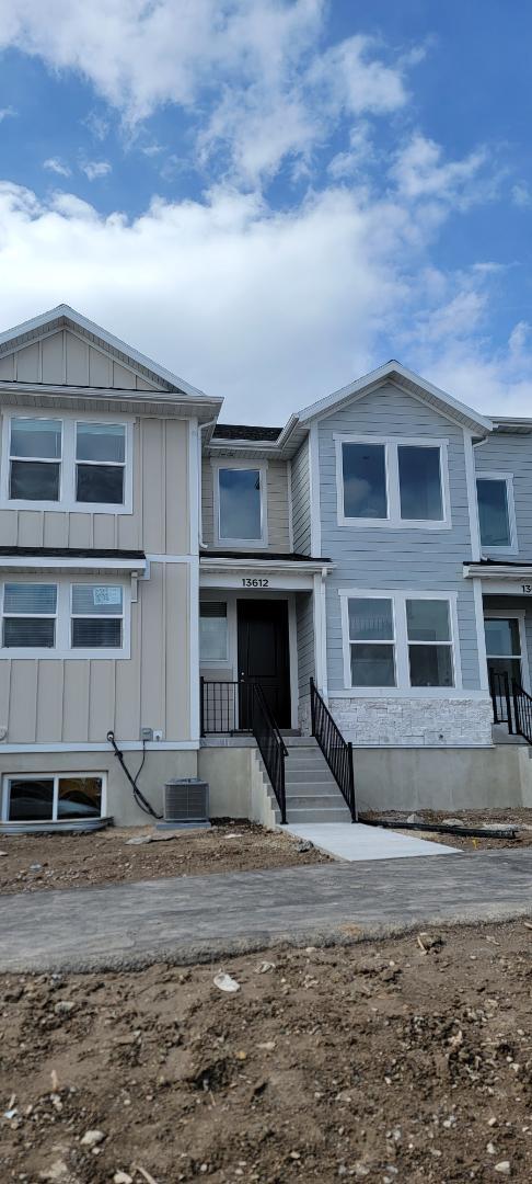 property at 13612 S Vernet Dr