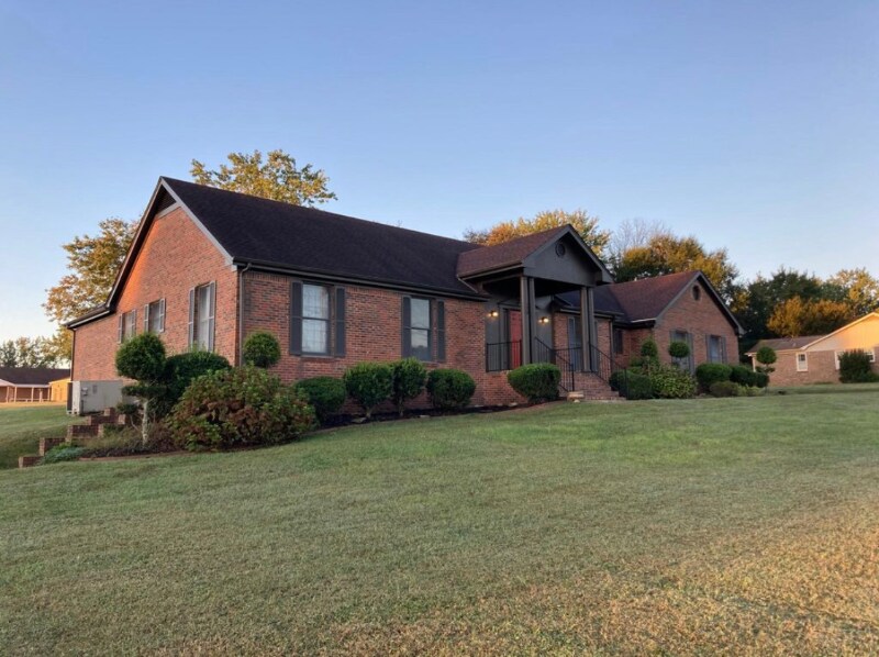 120 Roy Dr in Madison, AL - Building Photo