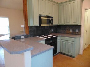 100A Chestnut Ridge in Dripping Springs, TX - Building Photo - Building Photo