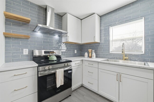 property at 4324 Crenshaw Ave