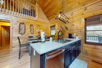 2632 Camden Way in Sevierville, TN - Building Photo - Building Photo
