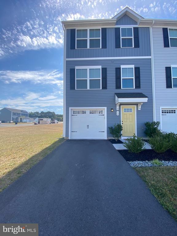 property at 52 Shubunkin Rd