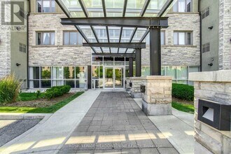 570 Lolita Gardens in Mississauga, ON - Building Photo - Building Photo