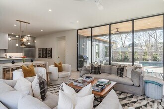 1702 Bauerle Ave in Austin, TX - Building Photo - Building Photo