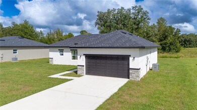 323 Marion Oaks Trail in Ocala, FL - Building Photo - Building Photo