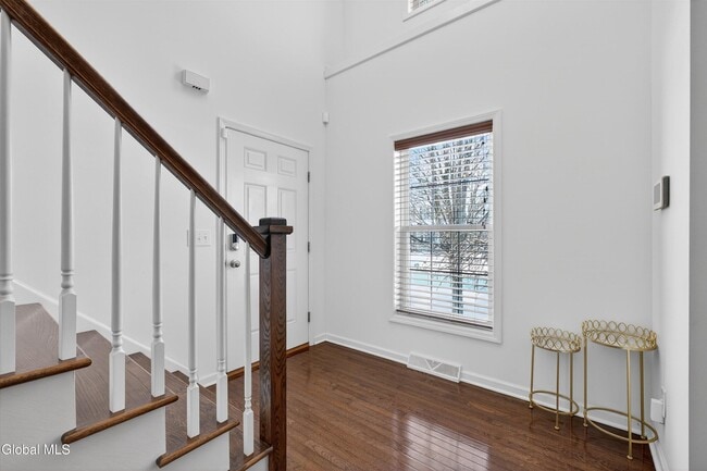 8 Coronado Way in Ballston Spa, NY - Building Photo - Building Photo