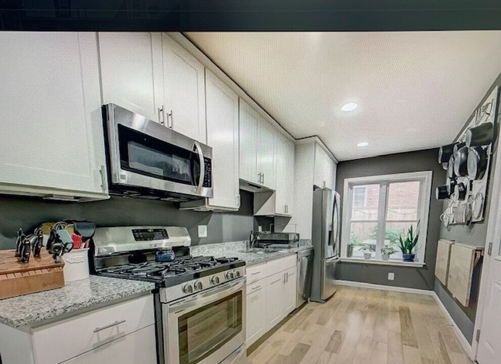 33 E Hamburg St in Baltimore, MD - Building Photo