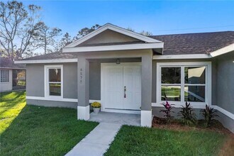 8575 99th Ct in Vero Beach, FL - Building Photo - Building Photo