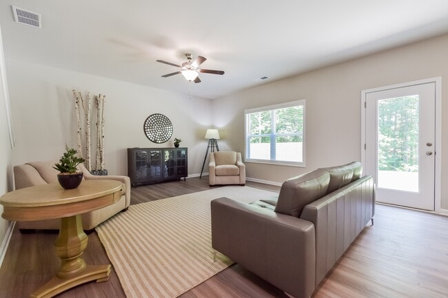 3357 Lilac Crk Trl in Gainesville, GA - Building Photo - Building Photo