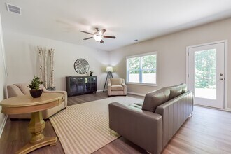 3229 Lilac Crk Trl in Gainesville, GA - Building Photo - Building Photo