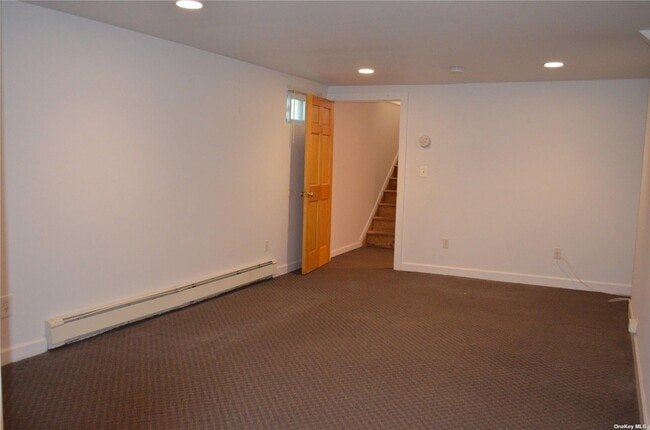 203 Parkside Ave in Miller Place, NY - Building Photo - Building Photo