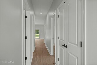 400 Lighthouse Ln in Swansboro, NC - Building Photo - Building Photo