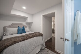 1615 R St SE in Washington, DC - Building Photo - Building Photo