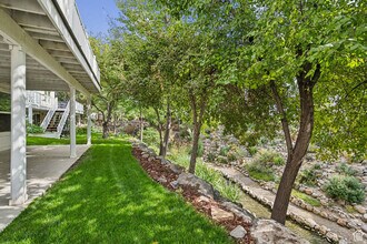 9287 S Avignon Pl in West Jordan, UT - Foto de edificio - Building Photo