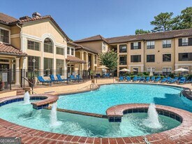 3777 Peachtree Rd NE in Atlanta, GA - Building Photo