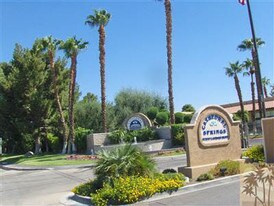 31200 Landau Blvd, Unit 202 in Cathedral City, CA - Building Photo