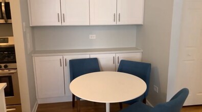 5515 N Winthrop Ave in Chicago, IL - Building Photo - Building Photo