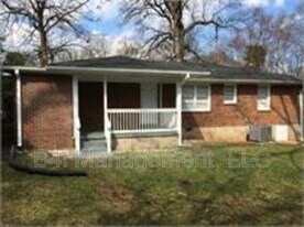 109 Fifth Ave in Jonesboro, GA - Building Photo