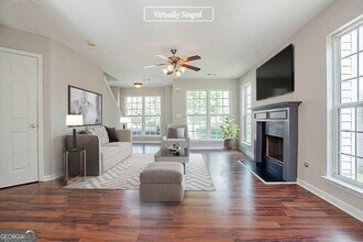 4944 Antelope Cove in Atlanta, GA - Foto de edificio - Building Photo