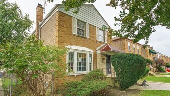 7609 S Hoyne Ave in Chicago, IL - Building Photo