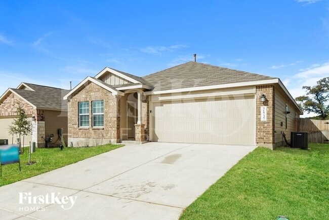 31737 Untrodden Way in Bulverde, TX - Building Photo - Building Photo