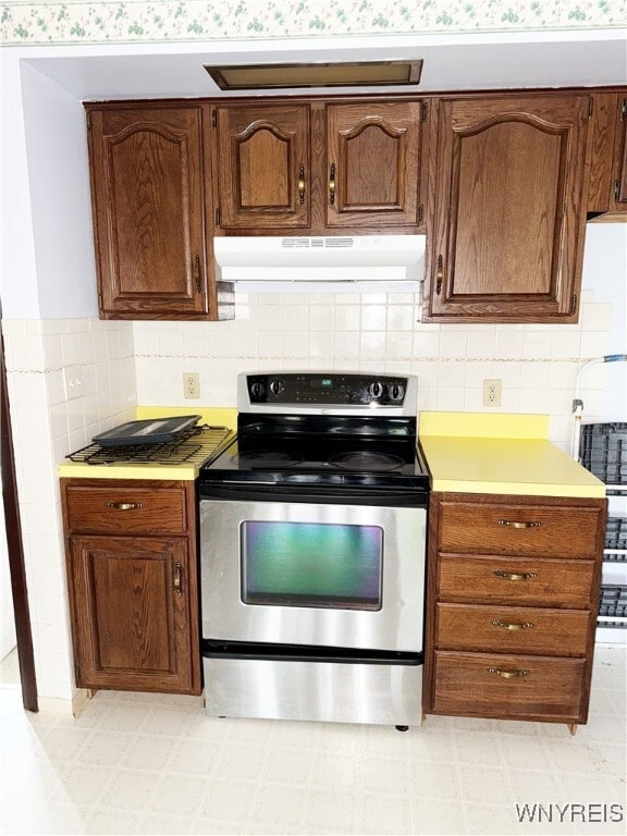 property at 30 Nassau Ln