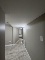 7503 W 64th St, Unit B in Summit, IL - Building Photo