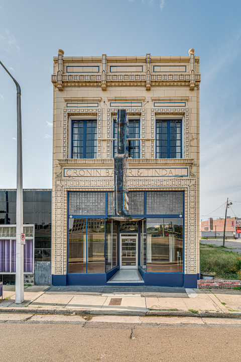 339 Madison Ave in Memphis, TN - Building Photo