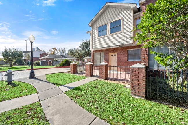 property at 1103 Dulles Ave