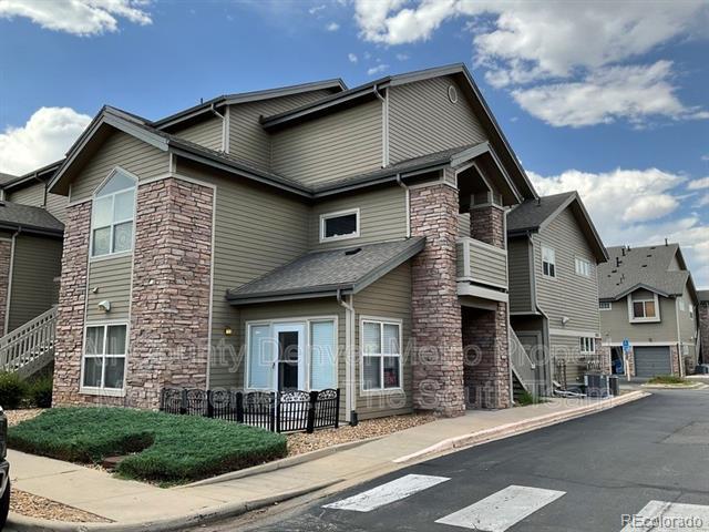 property at 3235 S Walden Ct