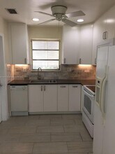 9925 SW 84th St in Miami, FL - Building Photo - Building Photo