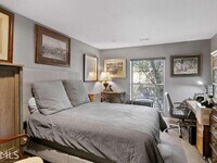 2110 Pine Heights Dr NE