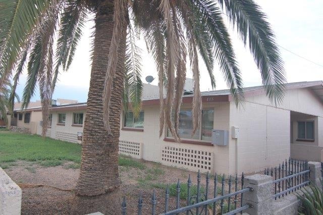 Moreland Money maker in Phoenix, AZ - Building Photo