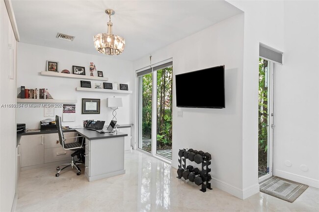 777 NE 4th Ave in Fort Lauderdale, FL - Building Photo - Building Photo