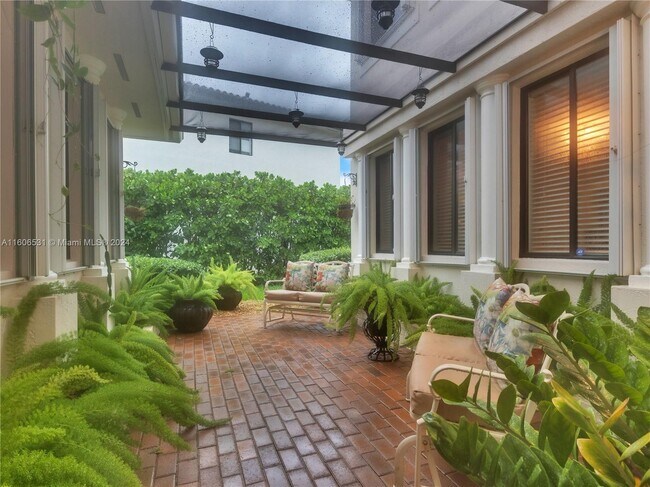 7615 SW 193rd Ln in Cutler Bay, FL - Foto de edificio - Building Photo