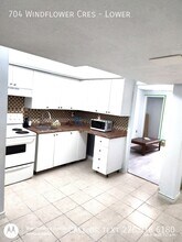 704 Windflower Crescent in Kitchener, ON - Building Photo - Building Photo