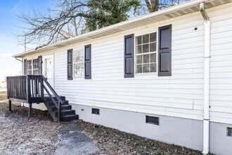 638 S Elm St in High Point, NC - Building Photo - Building Photo