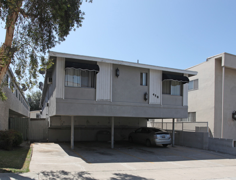 458 E Providencia Ave in Burbank, CA - Building Photo