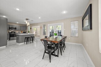 2504 Ferguson Way in Houston, TX - Building Photo - Building Photo