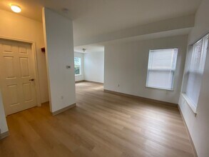 4020 Byron Ave in Bellingham, WA - Building Photo - Building Photo