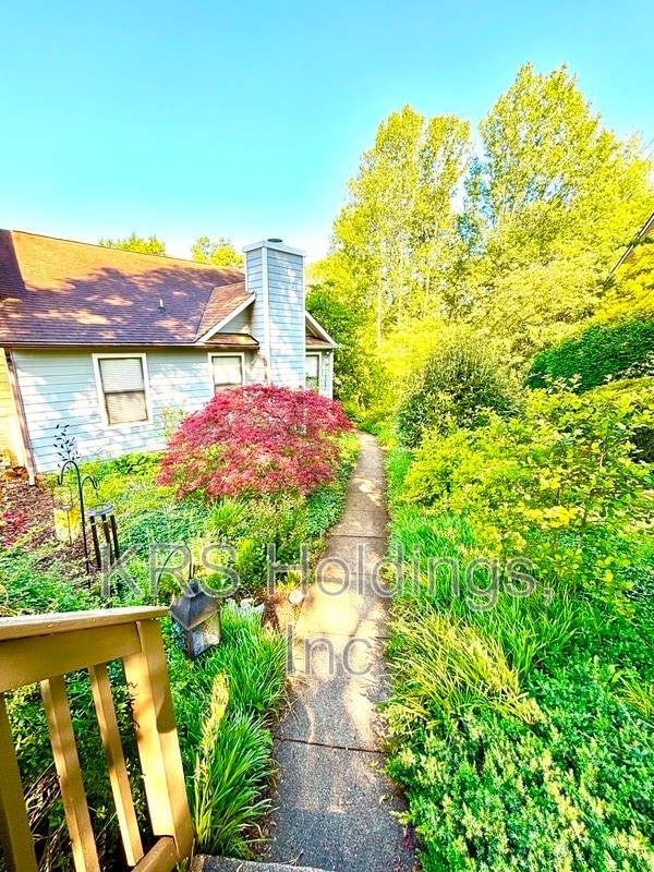 property at 542 Whitcover Cir