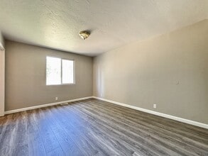 10330 Flatland St in Boise, ID - Building Photo - Building Photo