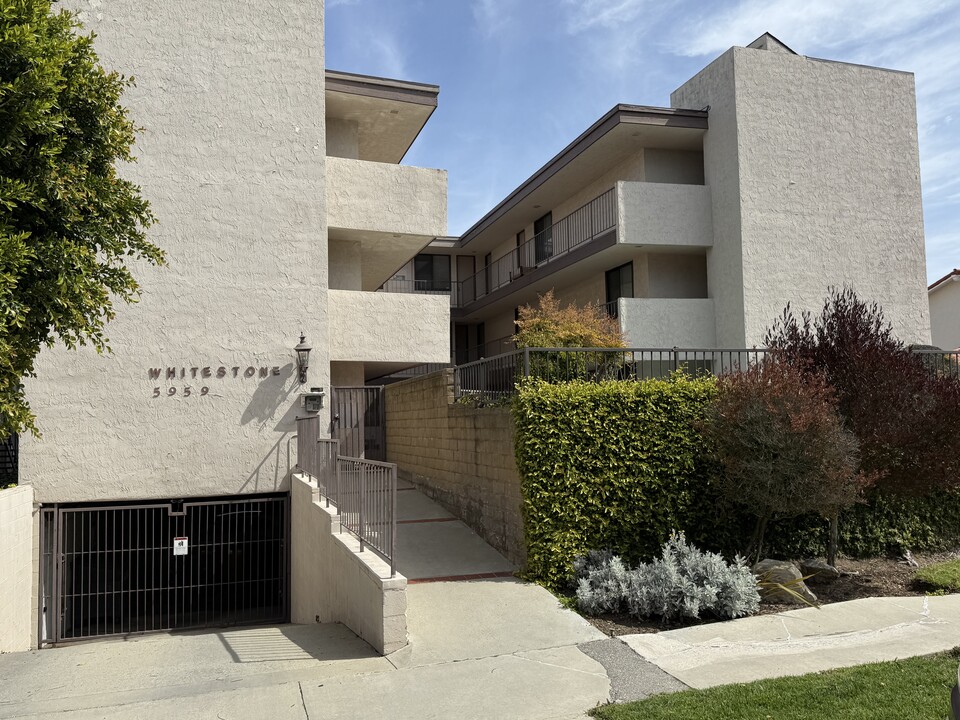 5959 Peacock Ridge Rd, Unit #1 in Rancho Palos Verdes, CA - Building Photo