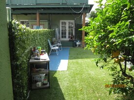 12447 Walsh Ave, Unit 47 in Los Angeles, CA - Building Photo