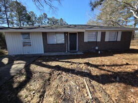1814 Karian Dr in Augusta, GA - Building Photo
