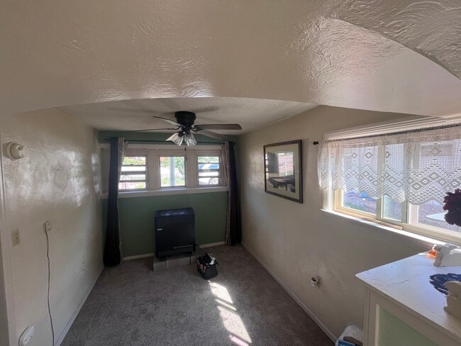1824 E San Rafael St in Colorado Springs, CO - Foto de edificio - Building Photo